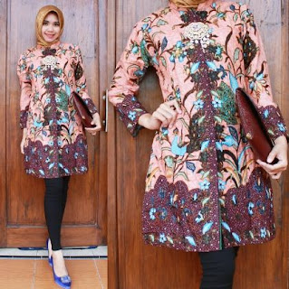 Baju Batik Wanita Berjilbab