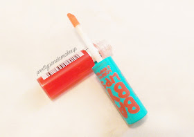 Baby lips lip gloss in berry chic swatches and review