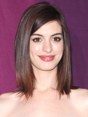 Anne Hathaway Medium To Long Bob Hairstyle