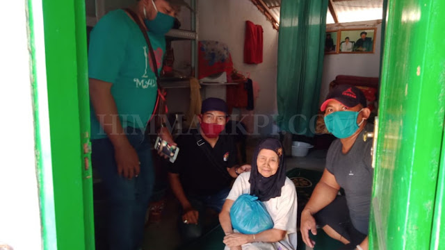 Lembaga PERKASA Berbagi Sembako Kepada Puluhan Lansia dan Disabilitas