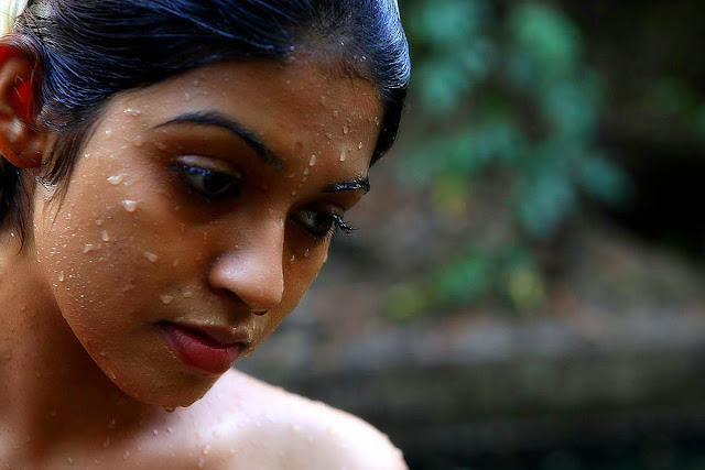 Actress in Blouse and Mundu Stills in Malayalam Movie Rasaleela