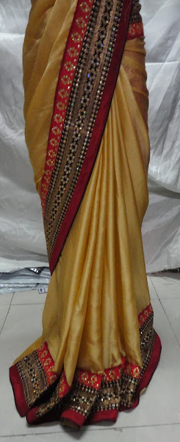 1375 - Bollywood actress Lara Dutta in beautiful Gold Designer Plain saree 