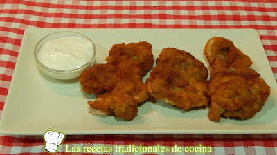 Pollo frito con crema agria