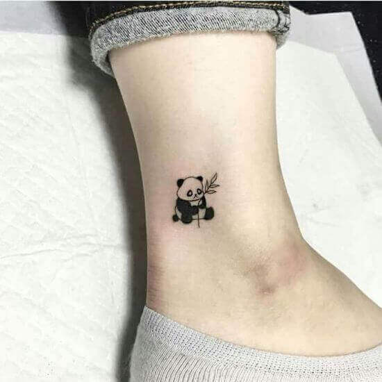 Mini tattoo feminina delicada: 84 ideias para inspirar sua próxima