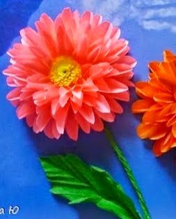 http://translate.googleusercontent.com/translate_c?depth=1&hl=es&rurl=translate.google.es&sl=en&tl=es&u=http://wonderfuldiy.com/wonderful-diy-paper-dahlias-flower/&usg=ALkJrhgnIN57q89KtTpeGTLbwMSIW4G2GQ