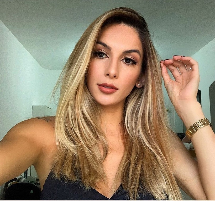 Flavia Almeida – Beautiful Brazilian Transgender Women Instagram