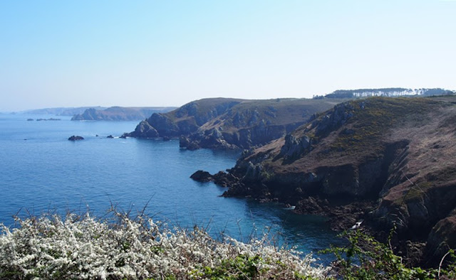 Cap Sizun : de la Pointe de Penharn à celle de Brézellec