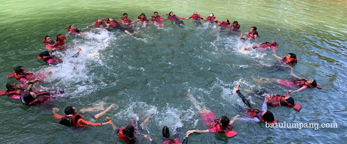 Body rafting dan river tubing Pangandaran