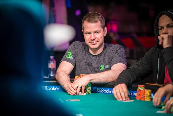 10 Tips dan Trik Poker Dari Jonathan Little