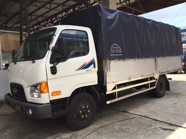 xe tai hyundai 110s thung bat