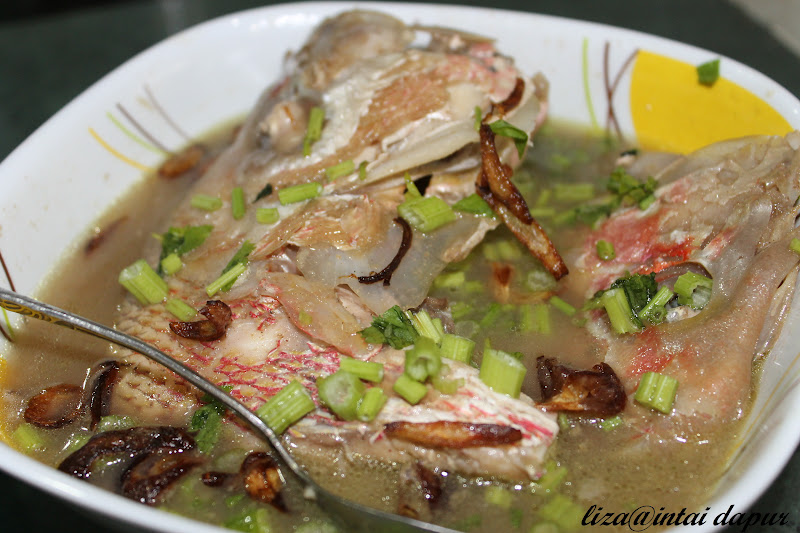 INTAI DAPUR: Sup Kepala Ikan Merah Berempah...