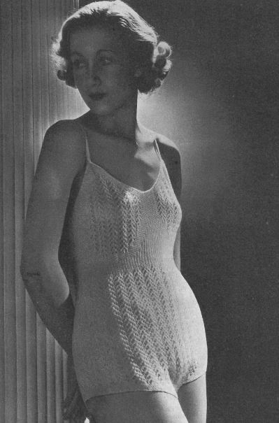 The Vintage Pattern Files: Free 1940's Knitting Pattern - Women's Cami-Knickers