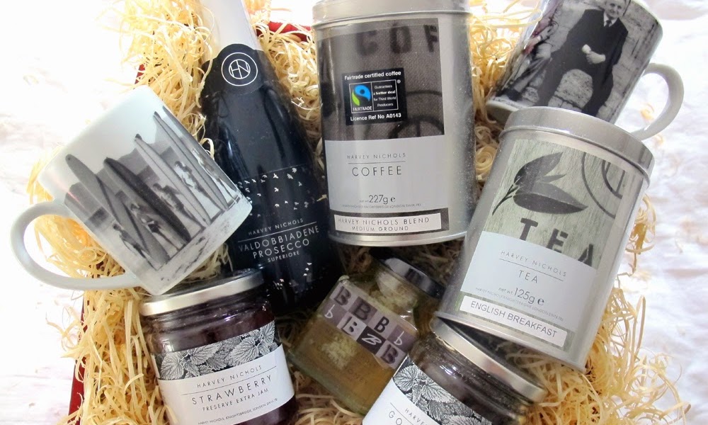 HARVEY NICHOLS HAMPER