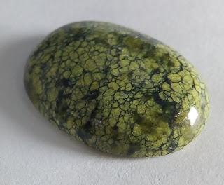 Unique Serpentine Gemstone