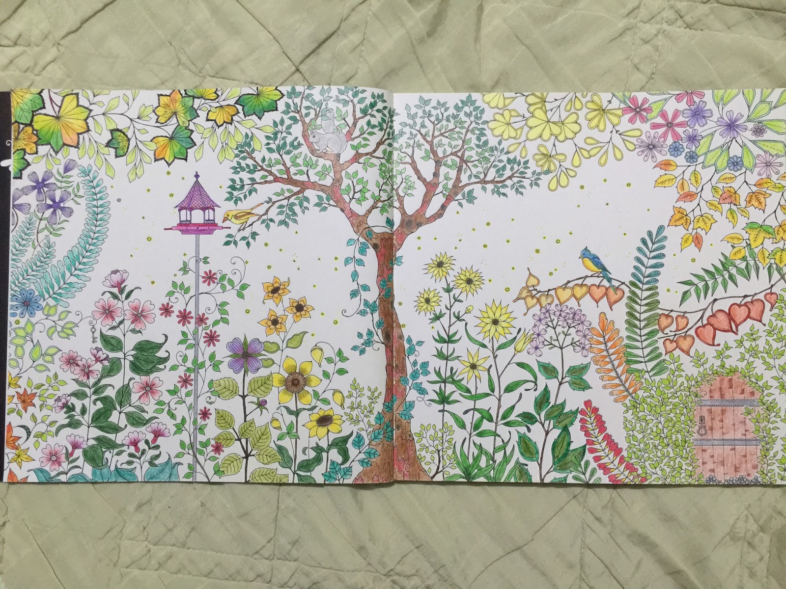 Download loves-jing.blogspot.com: Secret Garden Coloring Book
