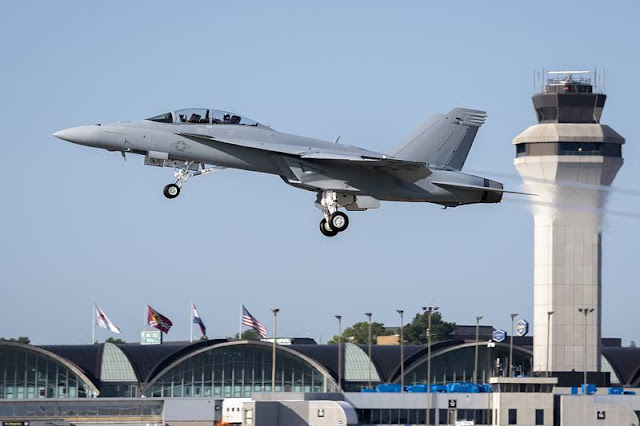 Boeing delivers advanced Super Hornet