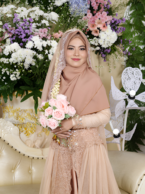 Make up pengantin muslimah dengan hijab syari