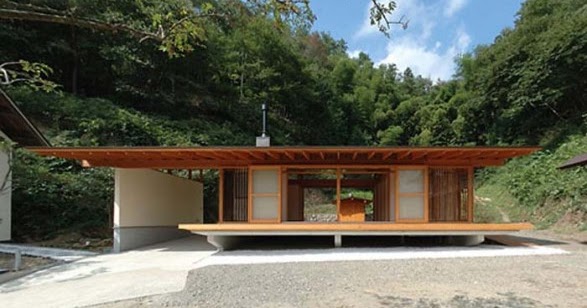 Minimalist Japanese House Design in Hiroshima by Architects Keisuke