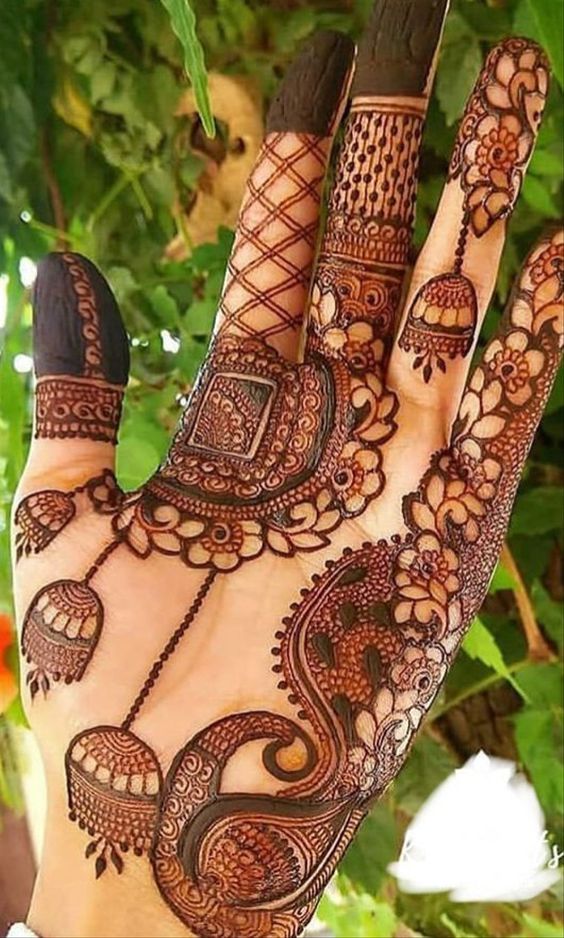 Designer Mehndi Design