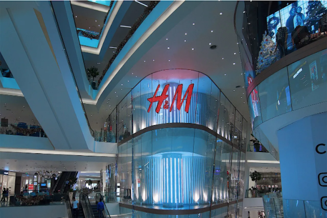 a offline store of H&M