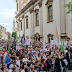 Antiglobalista tüntetést szervezett a Mi Hazánk Mozgalom Budapestre, a Külügyminisztérium elé.