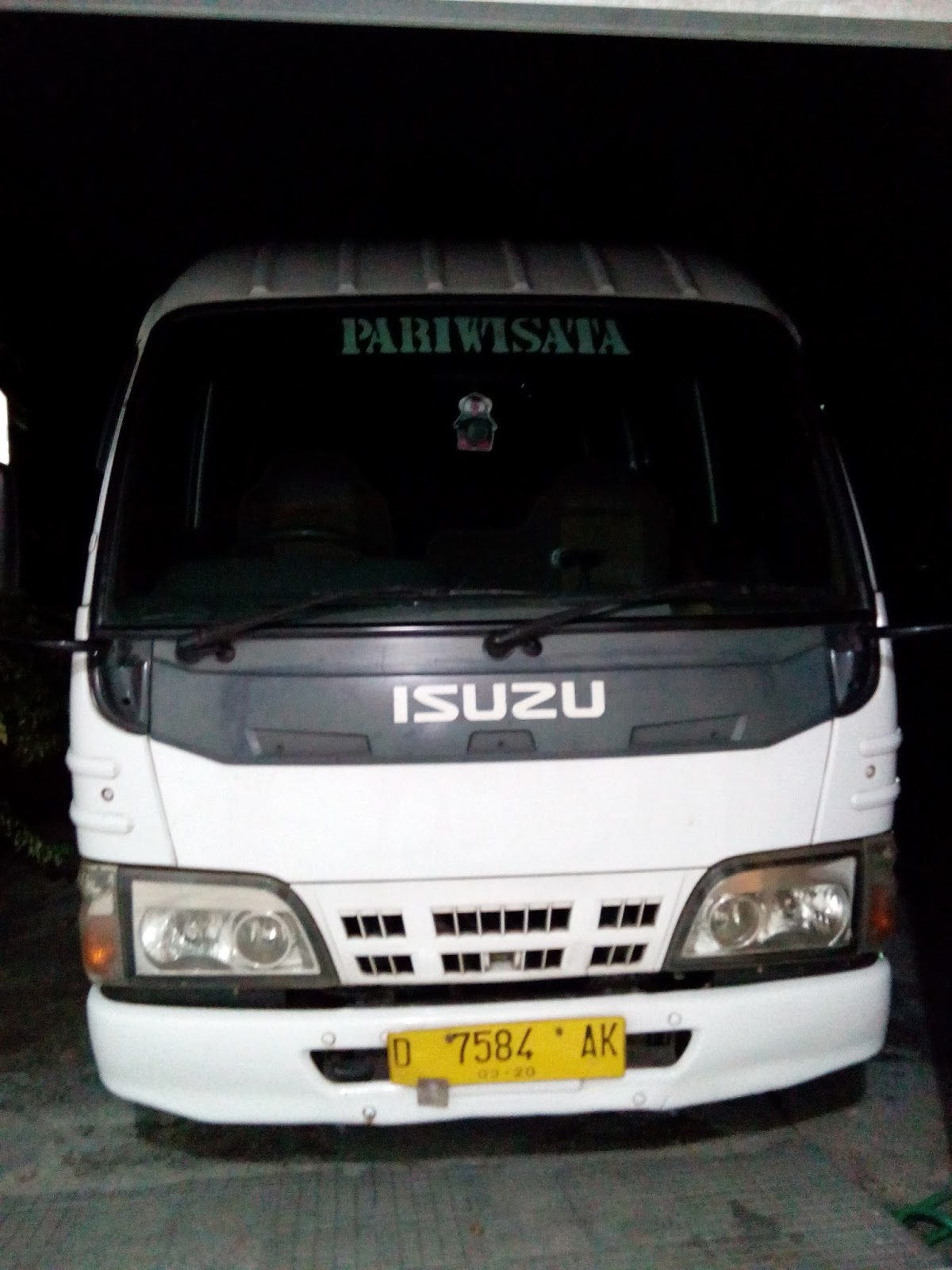 Jual Isuzu  elf  mikrobus Tahun  2010 Harga  145 juta 