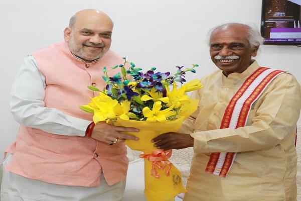 Haryana-Governor-Bandaru-Dattatreya-met-Home-Minister-Amit-Shah-discussed-many-important-issues