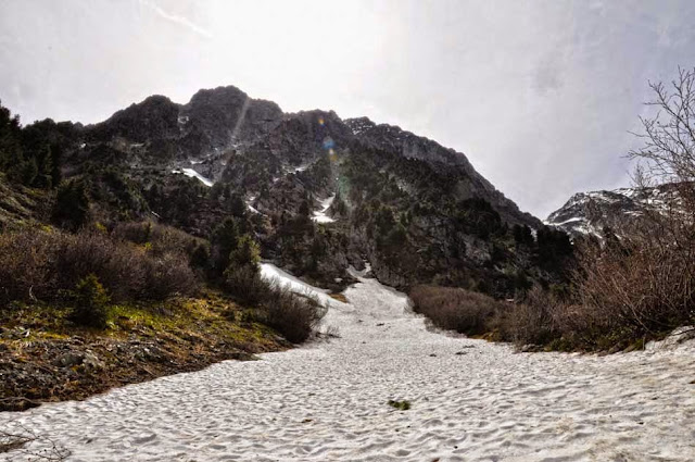 Névé au pied du Taillefer