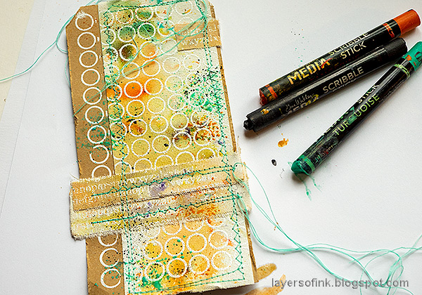 Layers of ink - Stitched Canvas Tag Tutorial by Anna-Karin Evaldsson.