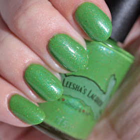  Leesha's Lacquer Caramel Apples