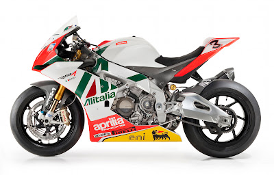 Aprilia RSV4 Max Biaggi Replica Picture