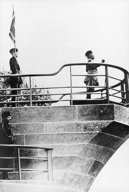 Mussolini during an event at the Piazza della Vittoria in Genua