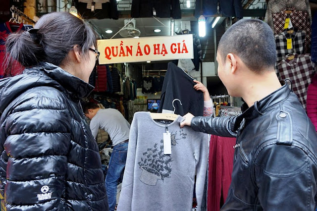 What to wear in Hanoi Vietnam 22