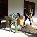 Satgas TMMD ke-104 Kodim 0308/Pariaman Bersama  Warga Renovasi Masjid
