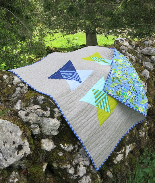 Luna Lovequilts - Baby quilt - Mountains and Valleys pattern by Julie @builtaquilt