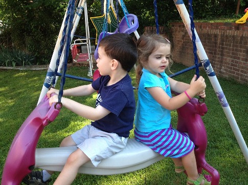 pixabay.com/en/kids-at-swing-daycare-playground-1185902