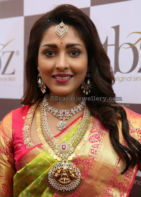 Madhu Shalini Diamond Kasu Mala