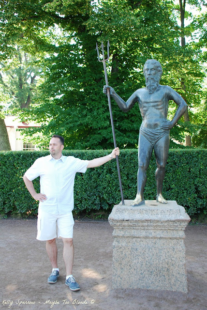 Peterhof palace and gardens