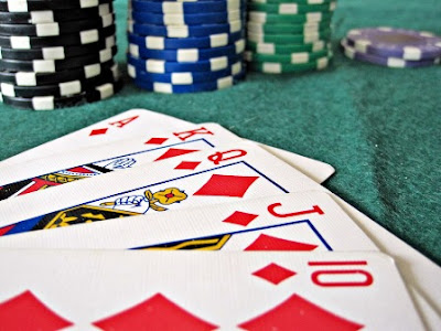 Kembangan karcis Remi yang dipraktikkan bernilai gim Poker Online