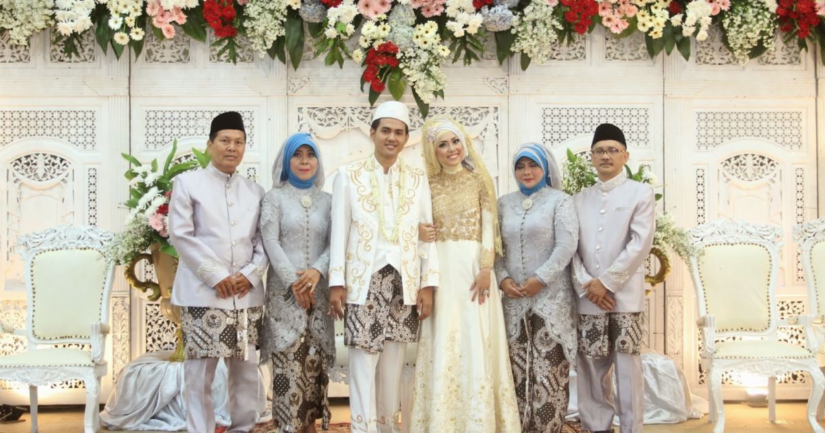 50 Model Baju  Kebaya Orang  Tua  Pengantin Terbaru 2022 