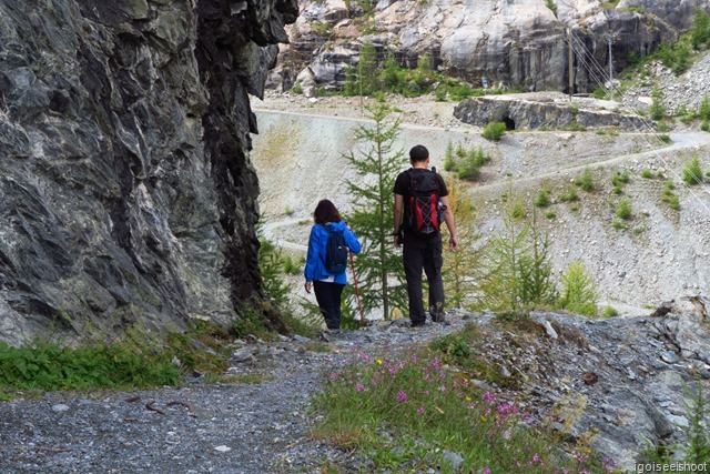 The trail from Gletschergarten towards the Gletschergartenweg.