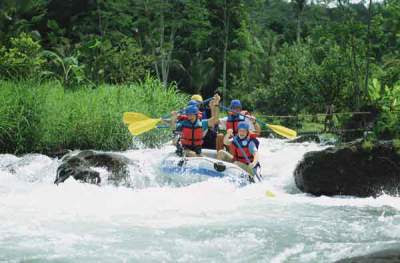 Telaga-Waja-Wisata-Bali