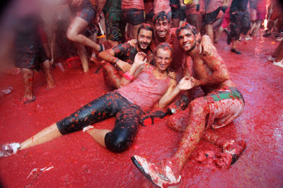 Tomato Fight In Bunol Spain Seen On www.coolpicturegallery.net