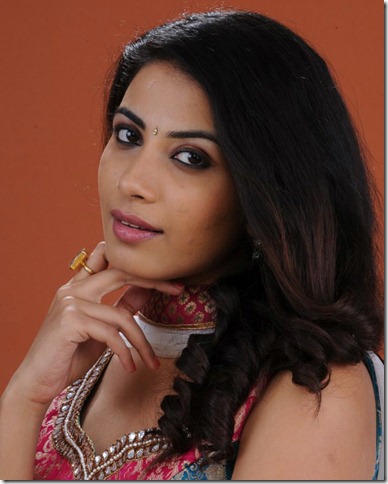 Actress Kavya Shetty New Movie Stills