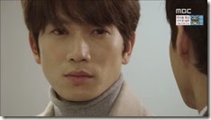 Kill.Me.Heal.Me.E13.mkv_002443459_th