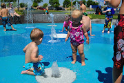 WaTeR PaRk pLaY GrOuP. (water park )