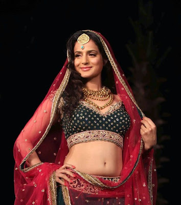 Ameesha Patel Indian Bridal Fashion Week