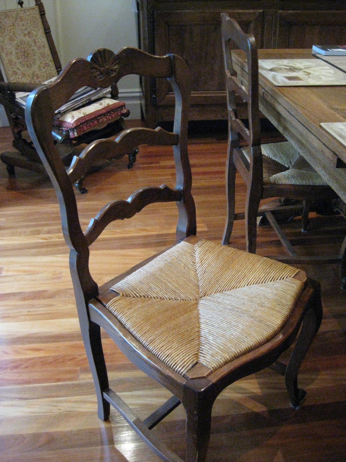 Hand Sewn Home Grown: Kitchen Chair Cushions