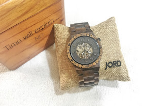 ND rocks his JORD Watch and a Giveaway