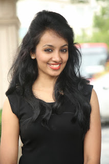 telugu actress tejaswi hot latest photos